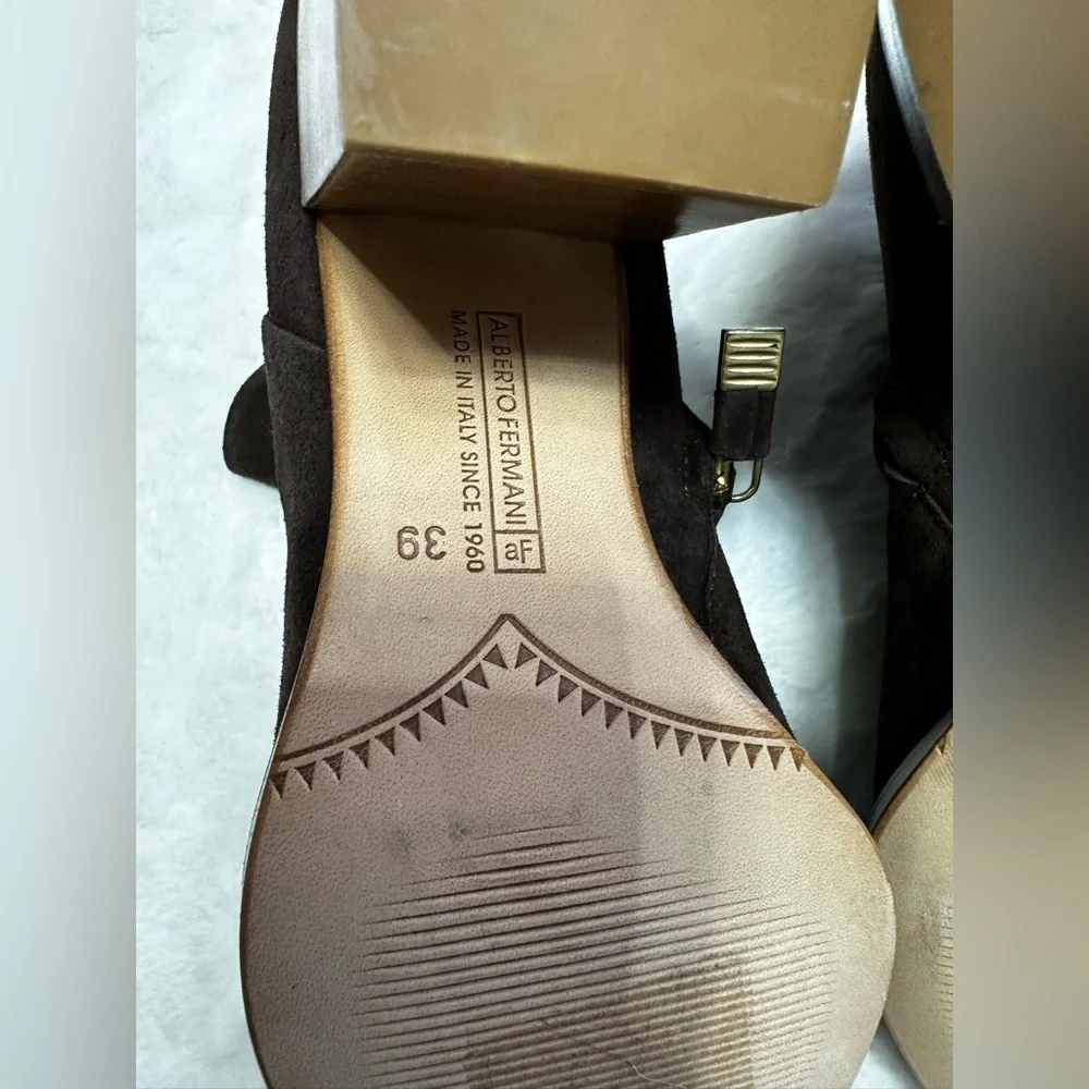 Alberto Fermani Rich suede Brown Ankle Booties - Picture 11 of 14